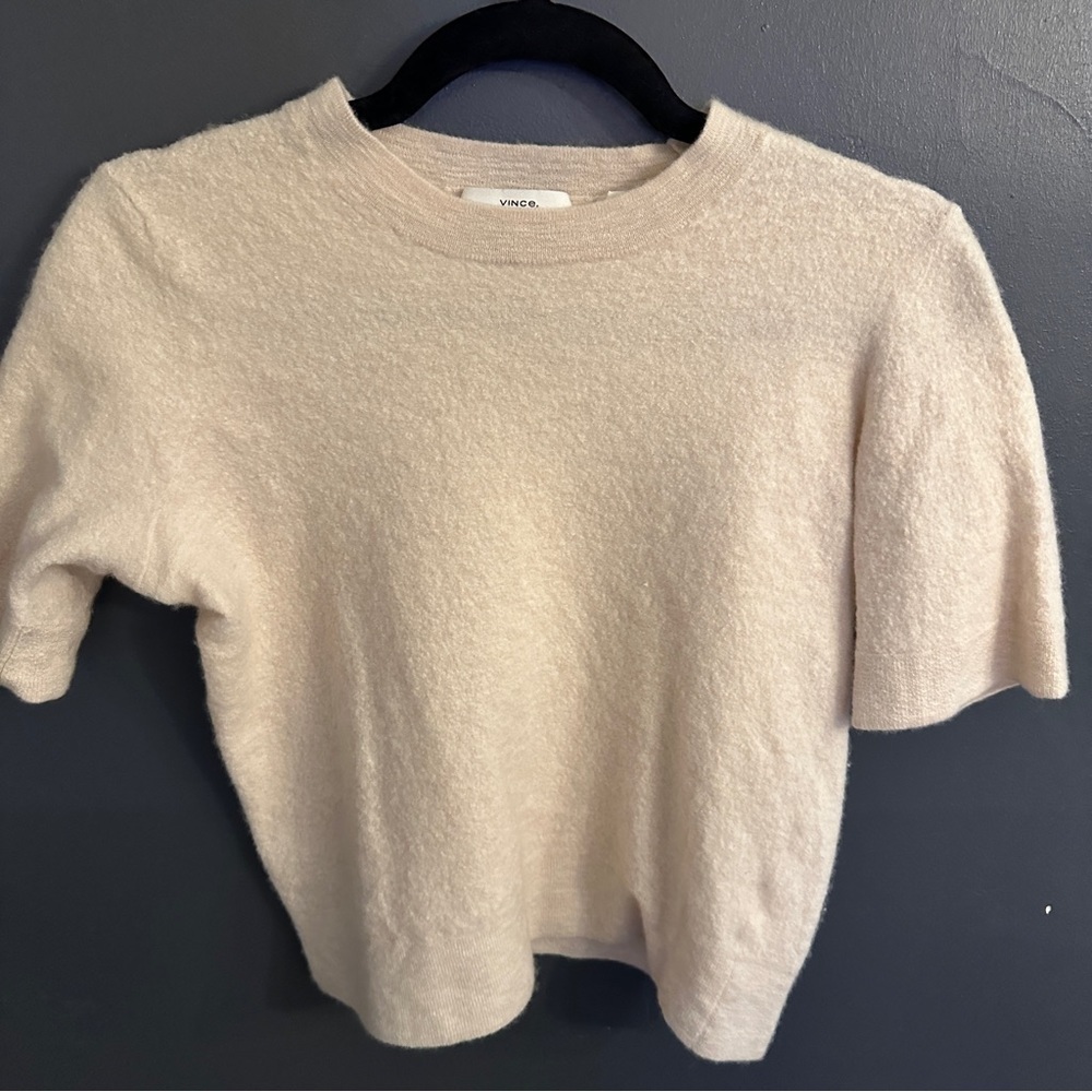 Vince 100% Cashmere Short Sleeved Top/Sweater
